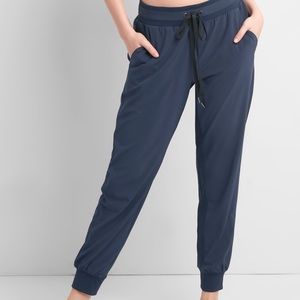 NWOT Gap Size XL GapFit Ribbed Joggers